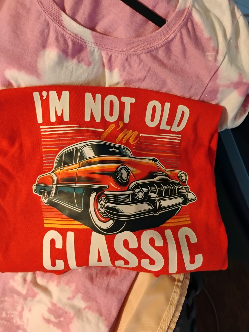 Gildan Red Graphic Tee with Classic Car Print